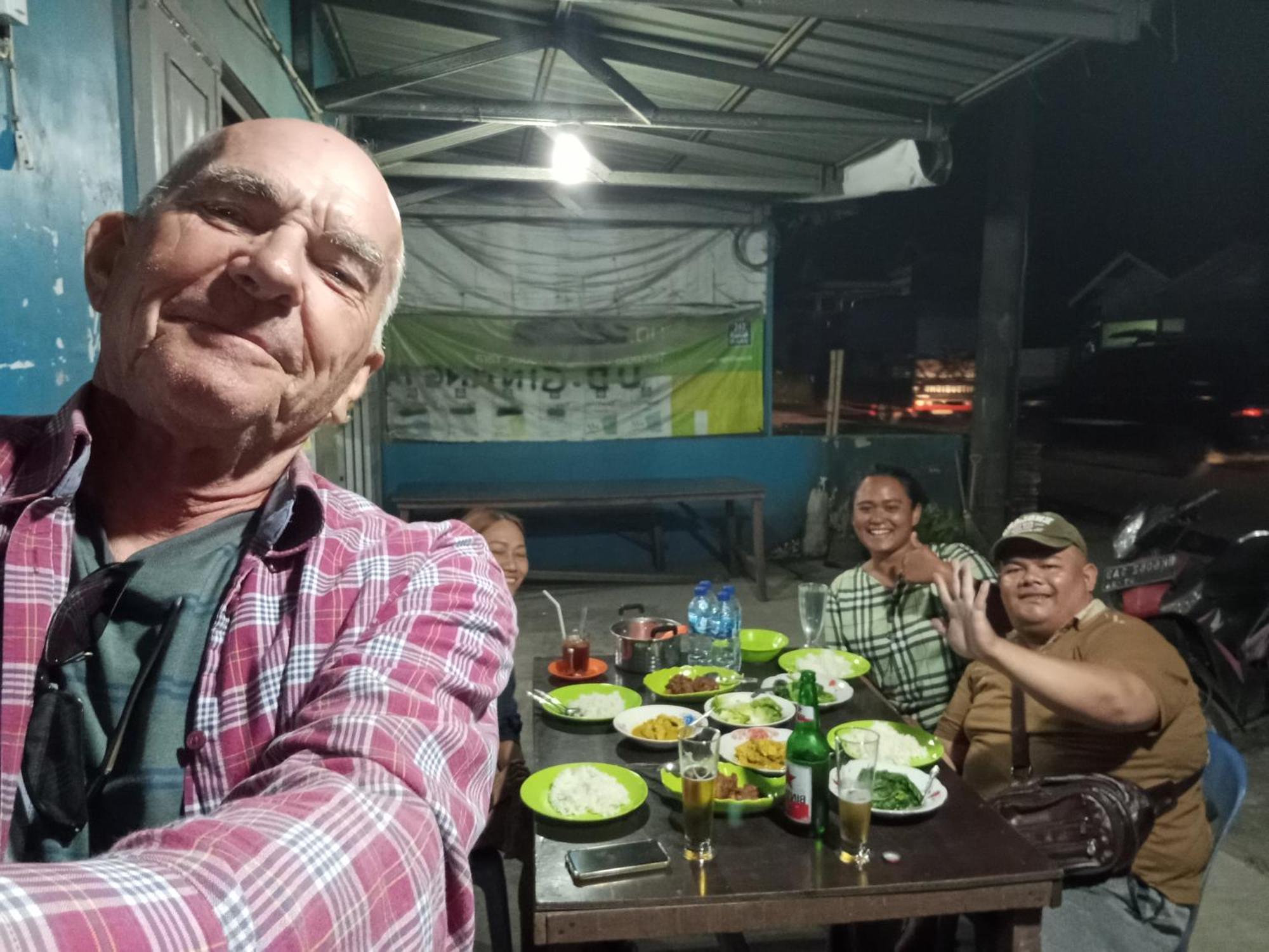 Vulkaan Homestay Berastagi Kültér fotó
